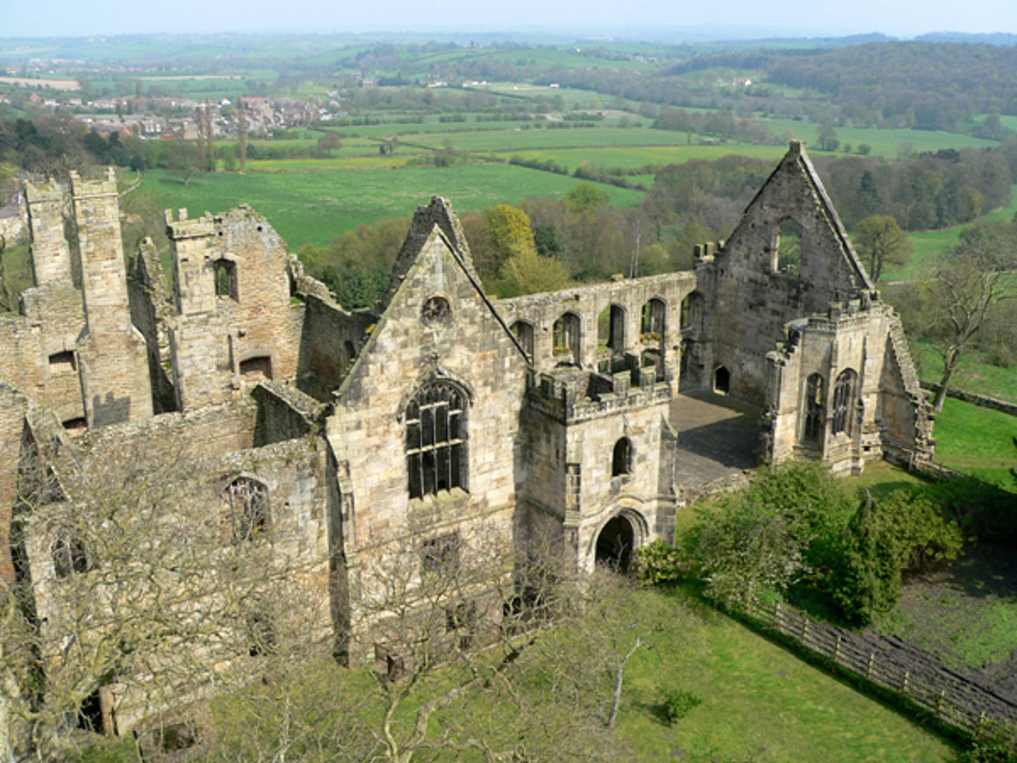 An image depicting the trail Crich and South Wingfield Loop and its surrounding area.