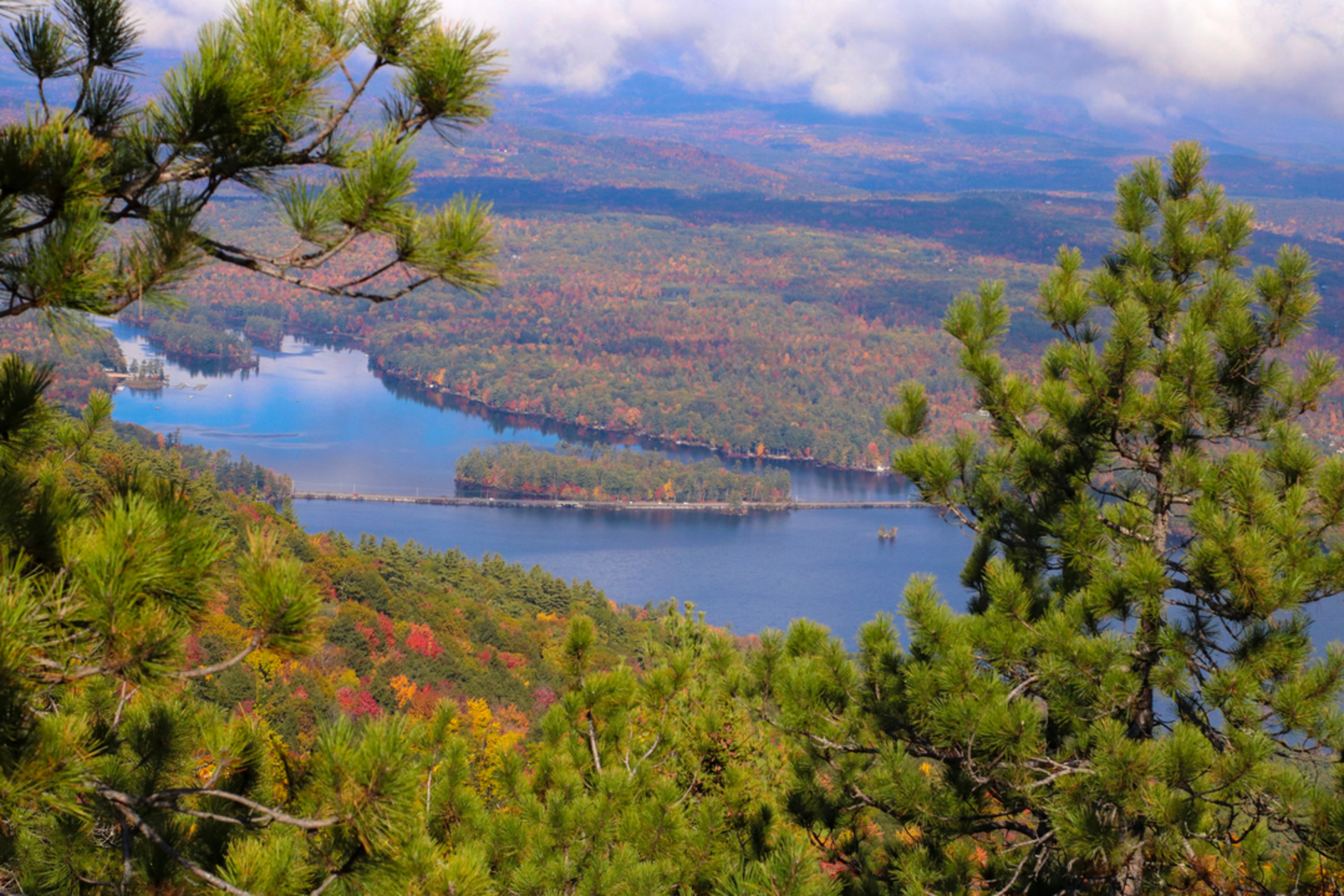 An image depicting the trail Pleasant Mountain Trail and its surrounding area.