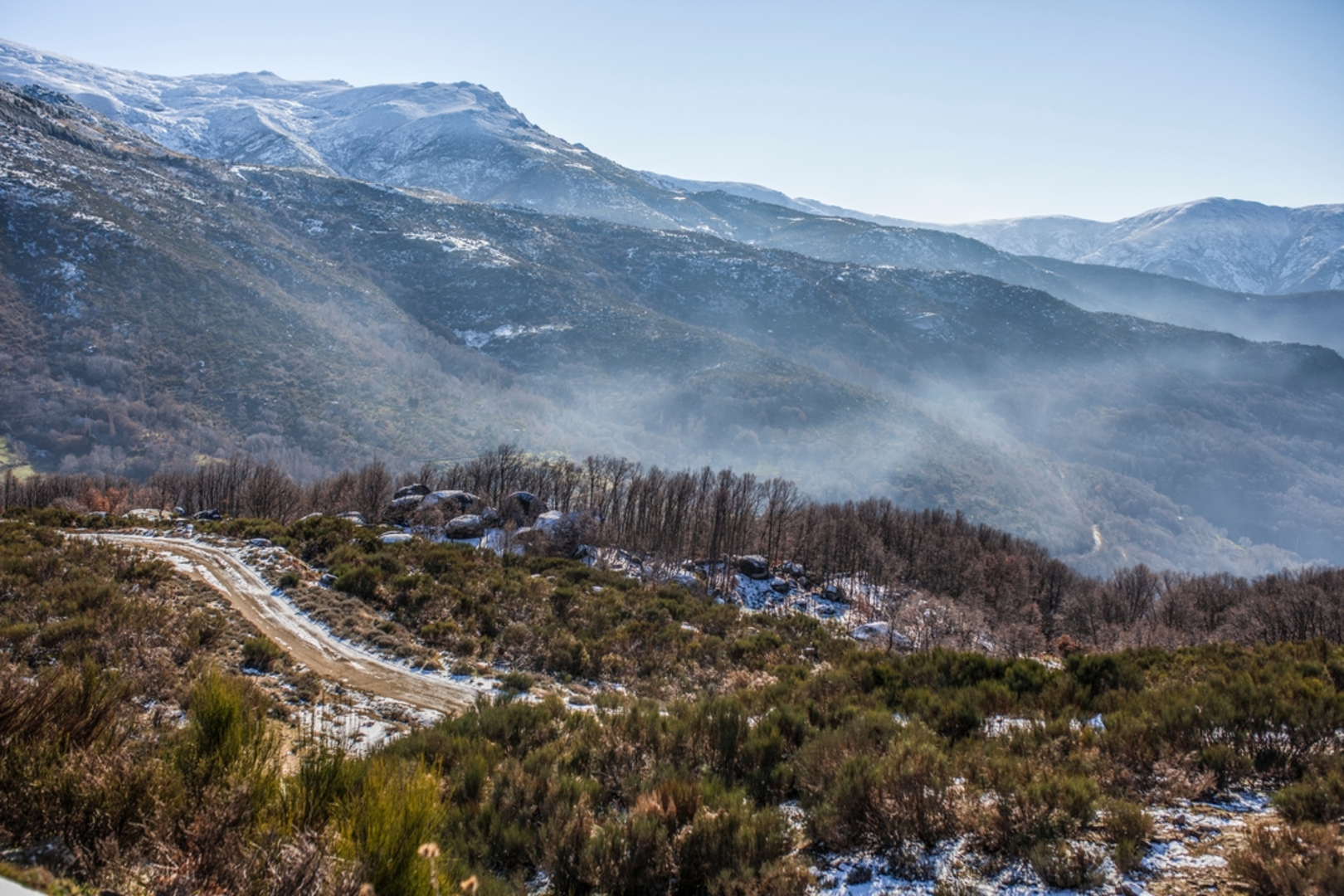 An image depicting the trail El Nevero SL CC 97 and its surrounding area.