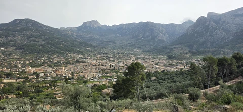 Loop from the first Soller roundabout using the old track to Deia. Lovely views of the town and valley