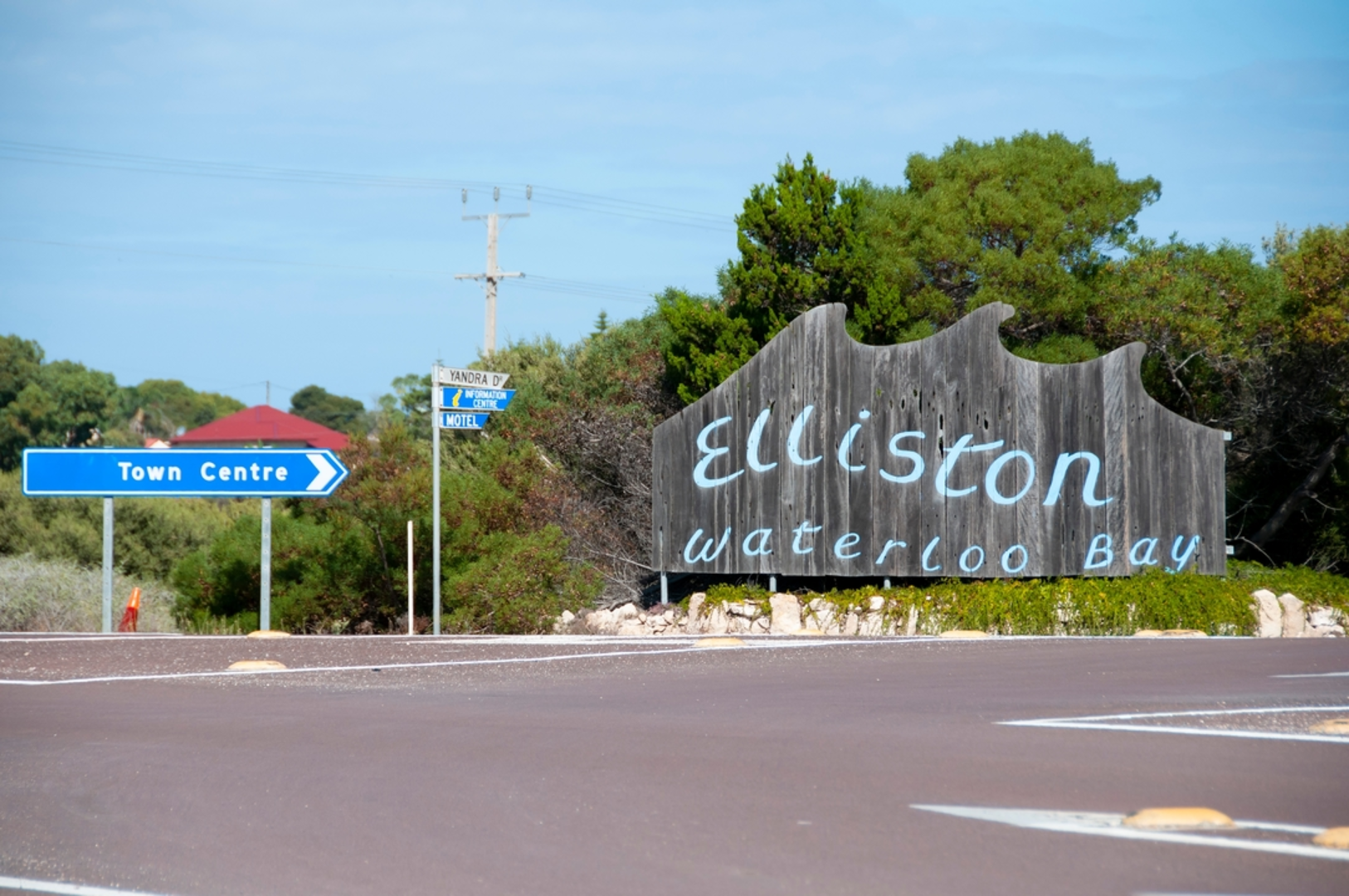 An image depicting the trail Elliston Clifftop Trail and its surrounding area.