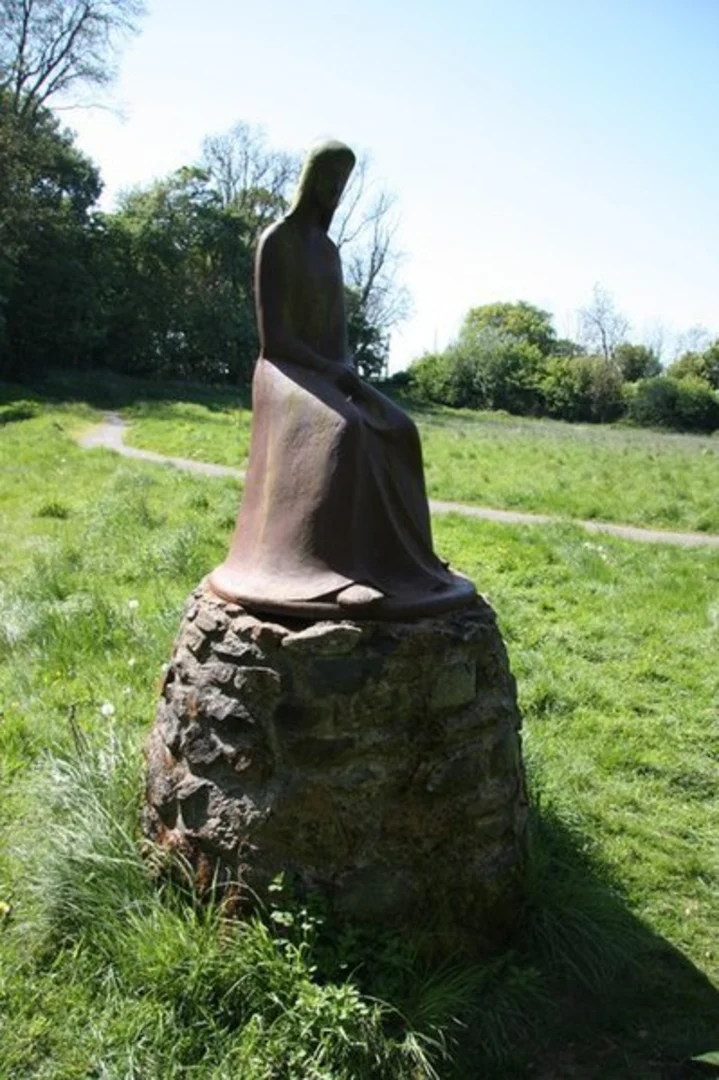 An image depicting the trail Grace Dieu Priory and its surrounding area.