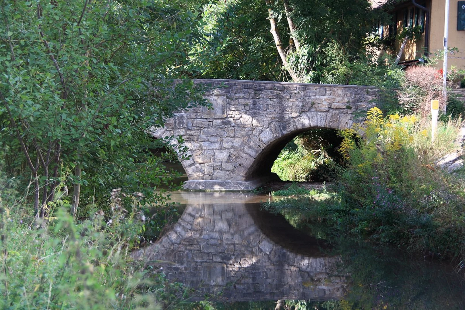 An image depicting the trail Hessler Rundweg Loop and its surrounding area.