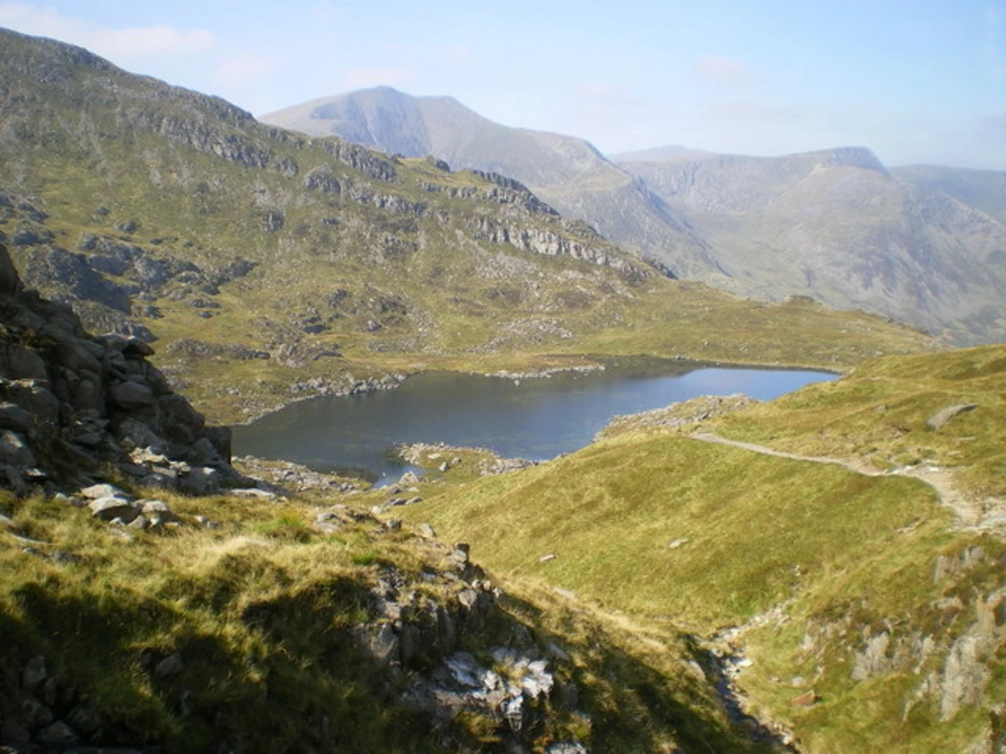 An image depicting the trail Tryfan Loop and its surrounding area.