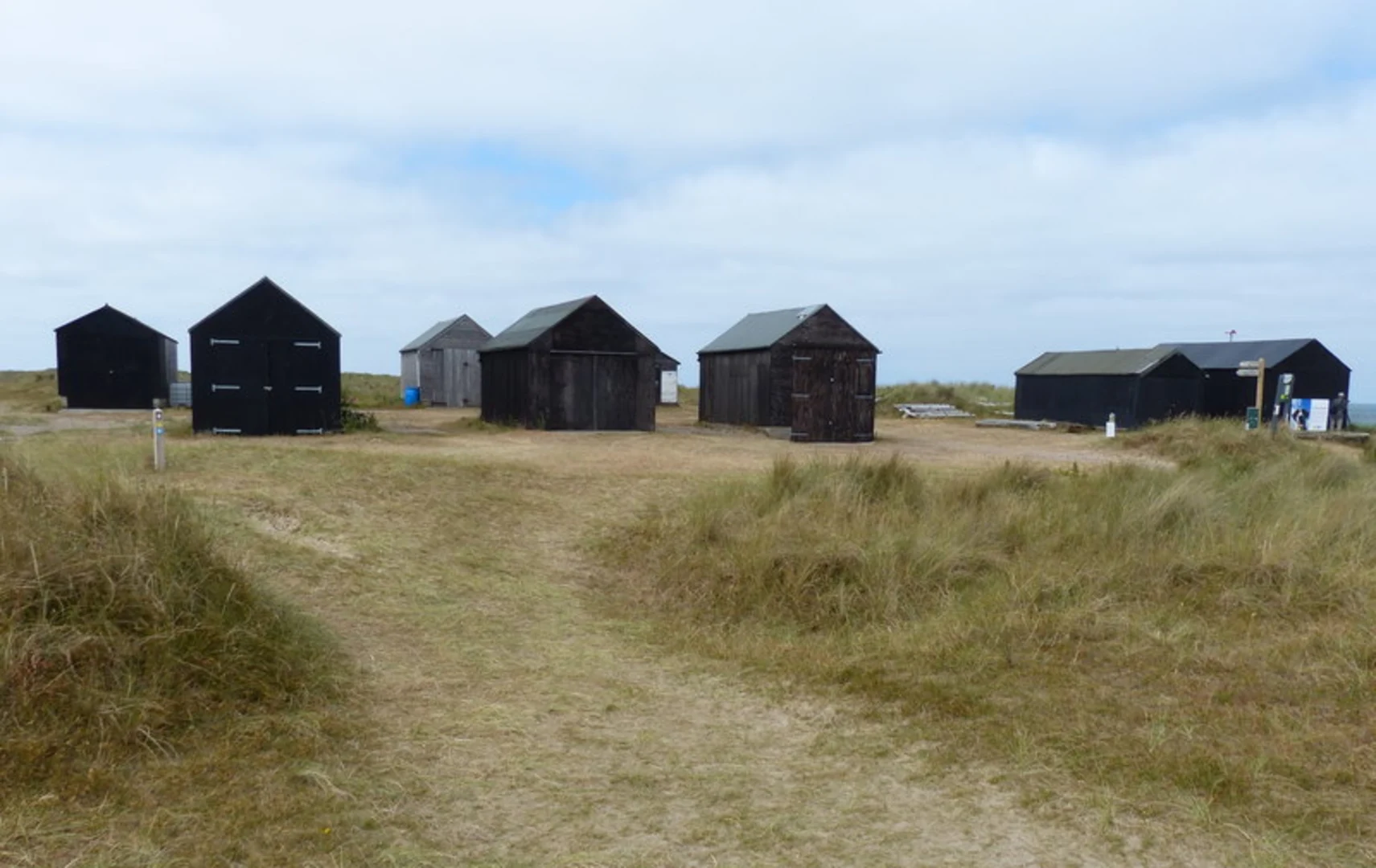 An image depicting the trail Winterton on Sea Loop and its surrounding area.