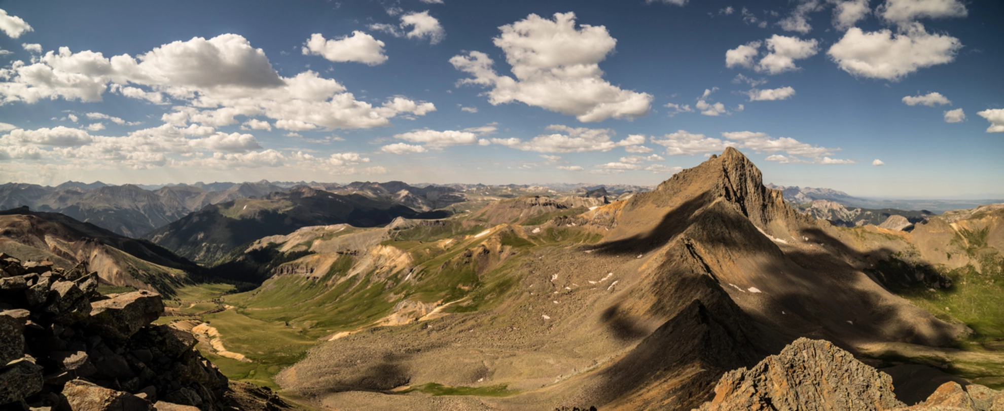 An image depicting the trail Middle Canyon via Wetterhorn Basin Trail and its surrounding area.