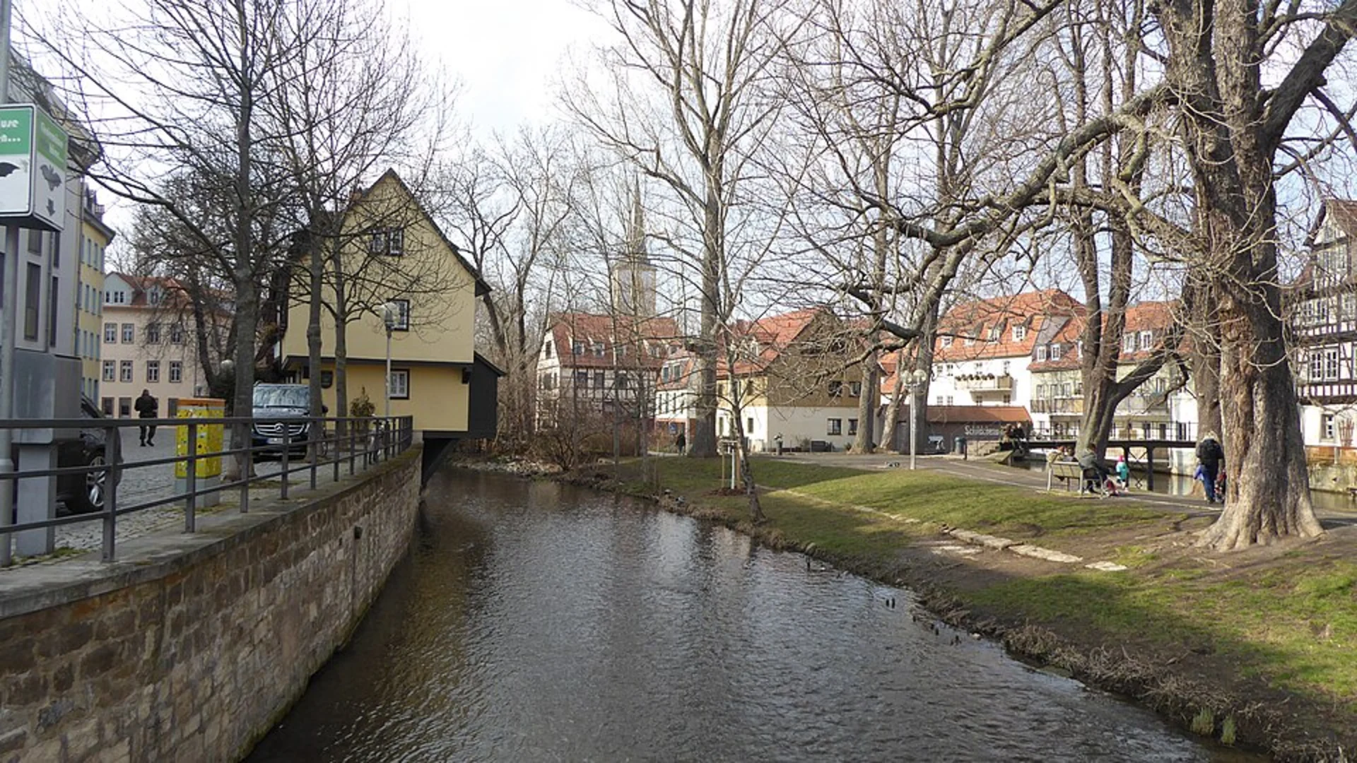 An image depicting the trail Gera via Erfurter Steigerwald - Gruener Balken and Jakobsweg Erfurt - Coburg and its surrounding area.