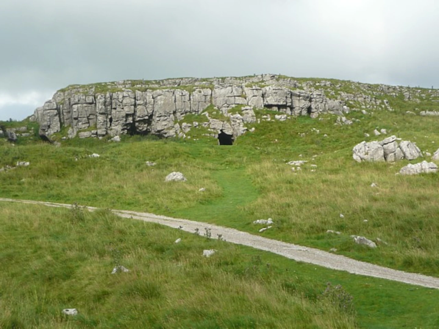 Settle Loop and Jubilee Cave | North Yorkshire | England