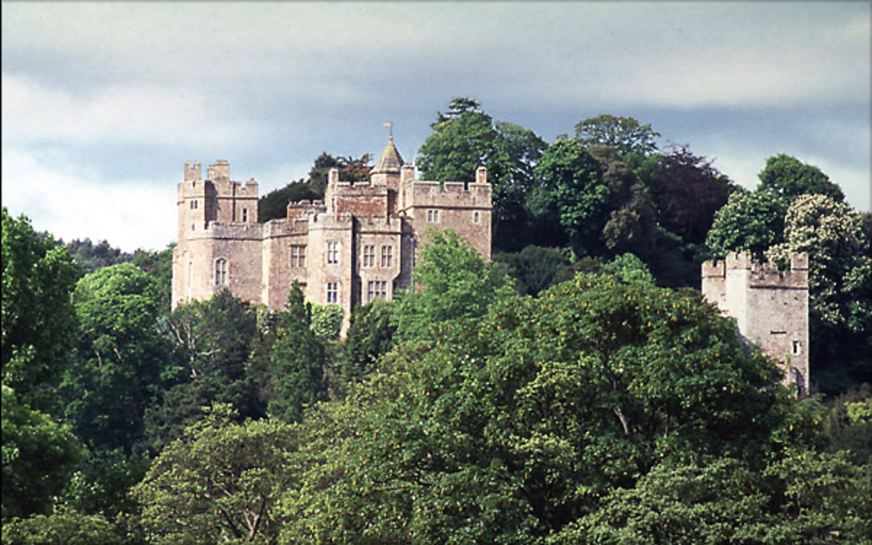 An image depicting the trail Dunster Village Loop and its surrounding area.