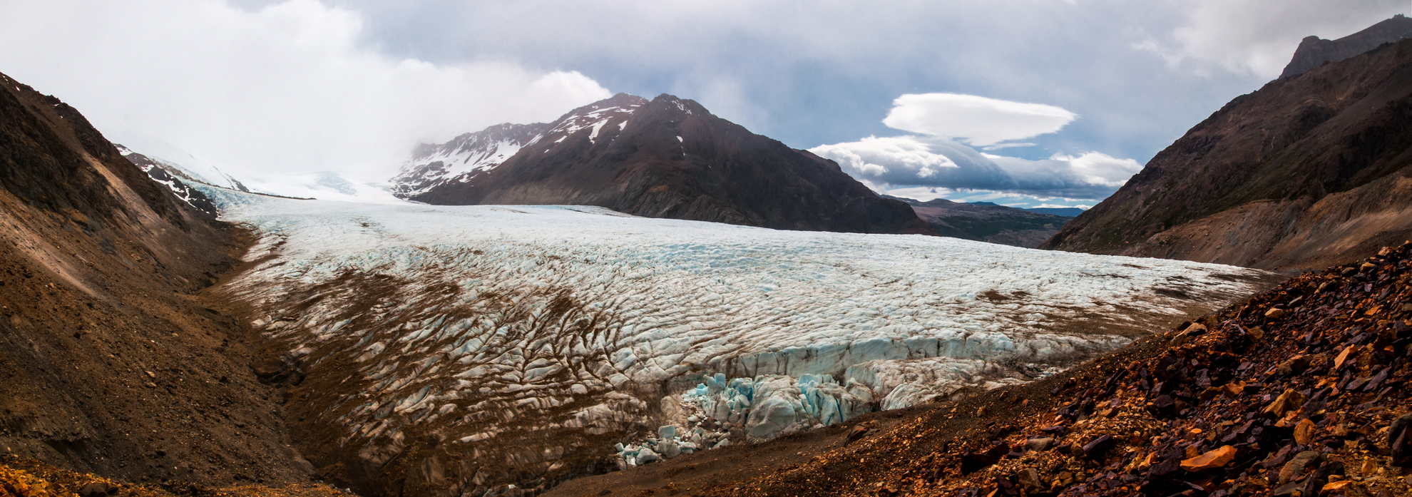 An image depicting the trail Vuelta al Hielo and its surrounding area.