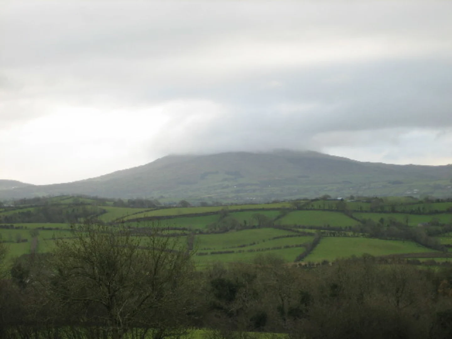 An image depicting the trail Slieve Croob and Cratlieve Walk and its surrounding area.