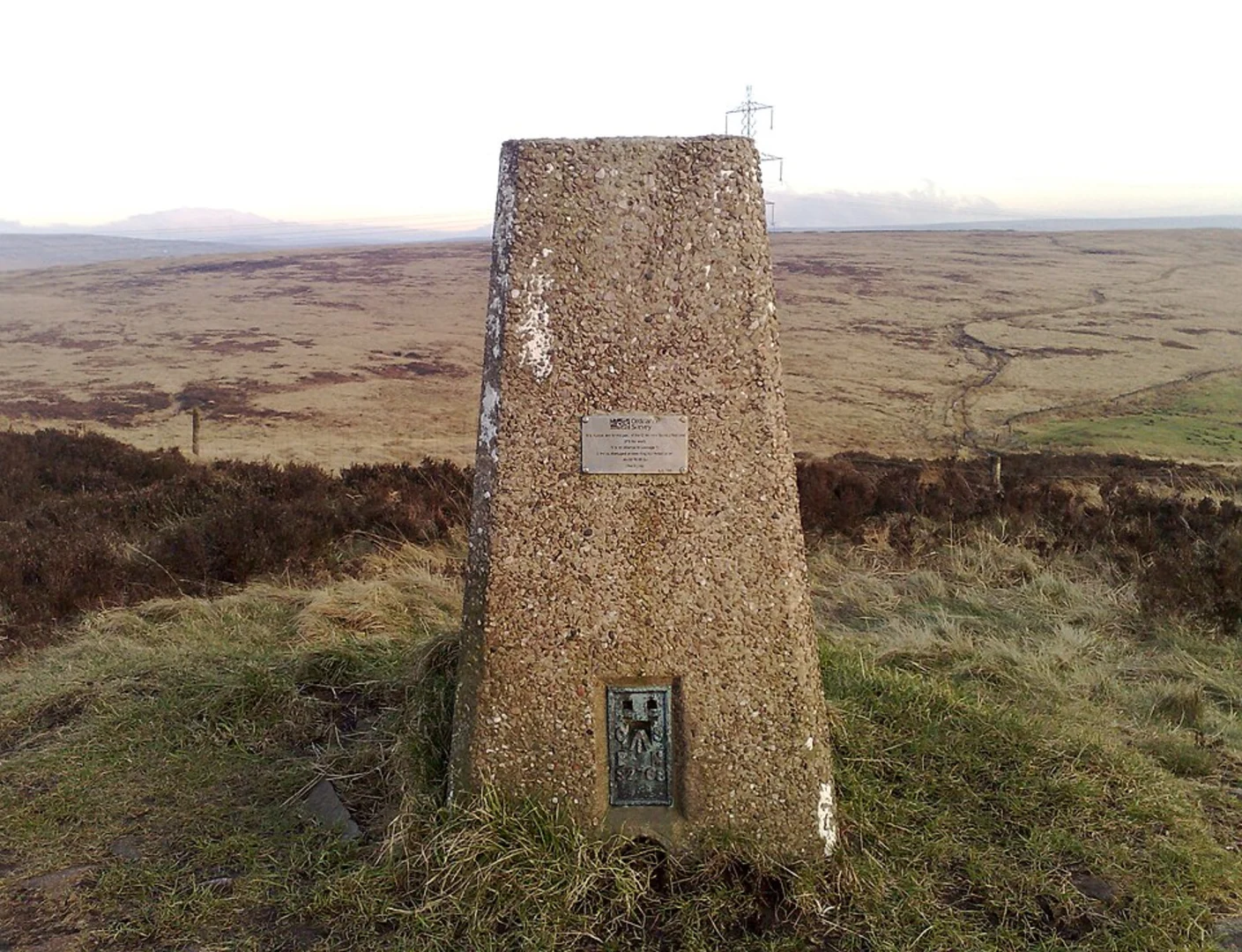 An image depicting the trail Crompton Moor Loop and its surrounding area.