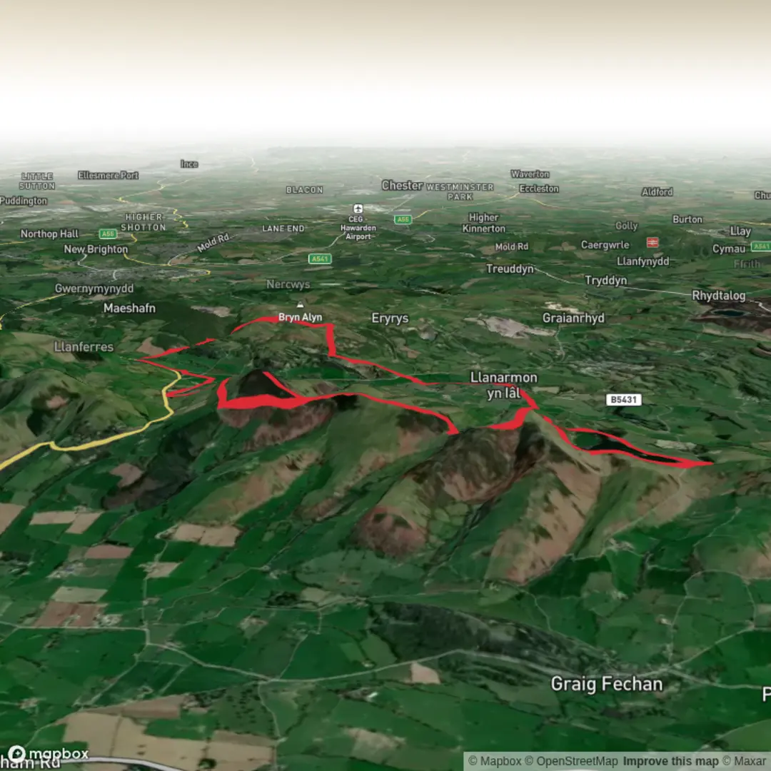 An image depicting the trail Moel Gyw and its surrounding area.