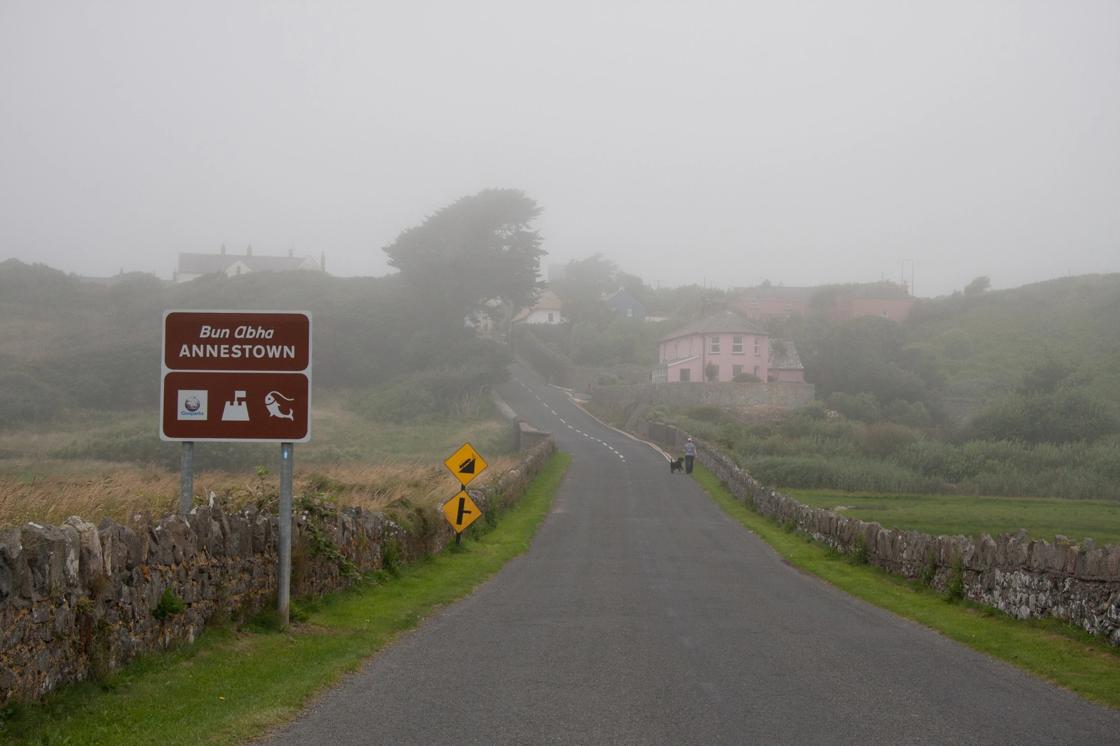 An image depicting the trail Dunhill Walk 2 and its surrounding area.