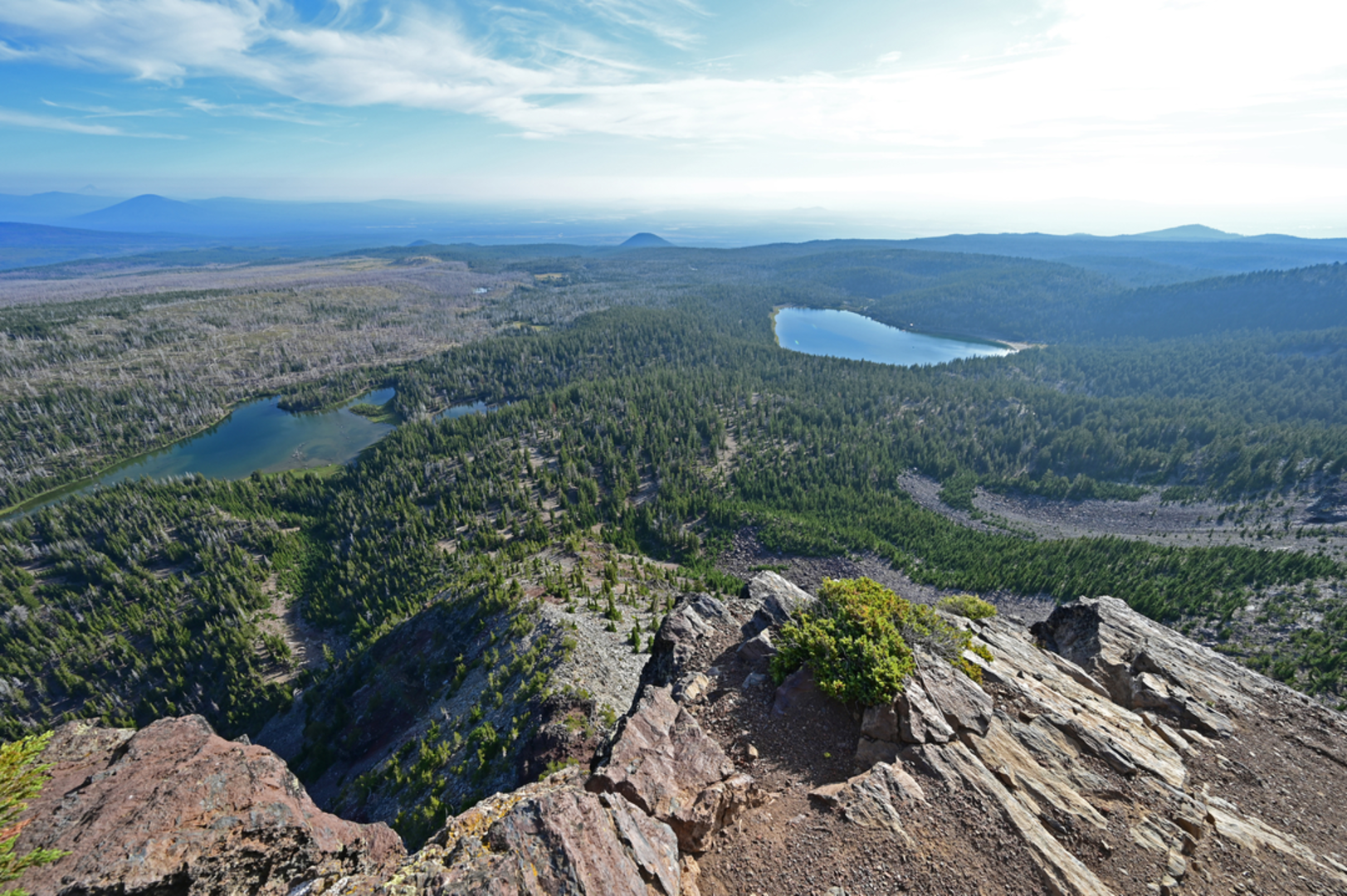 An image depicting the trail Three Creek Meadow Trail and its surrounding area.