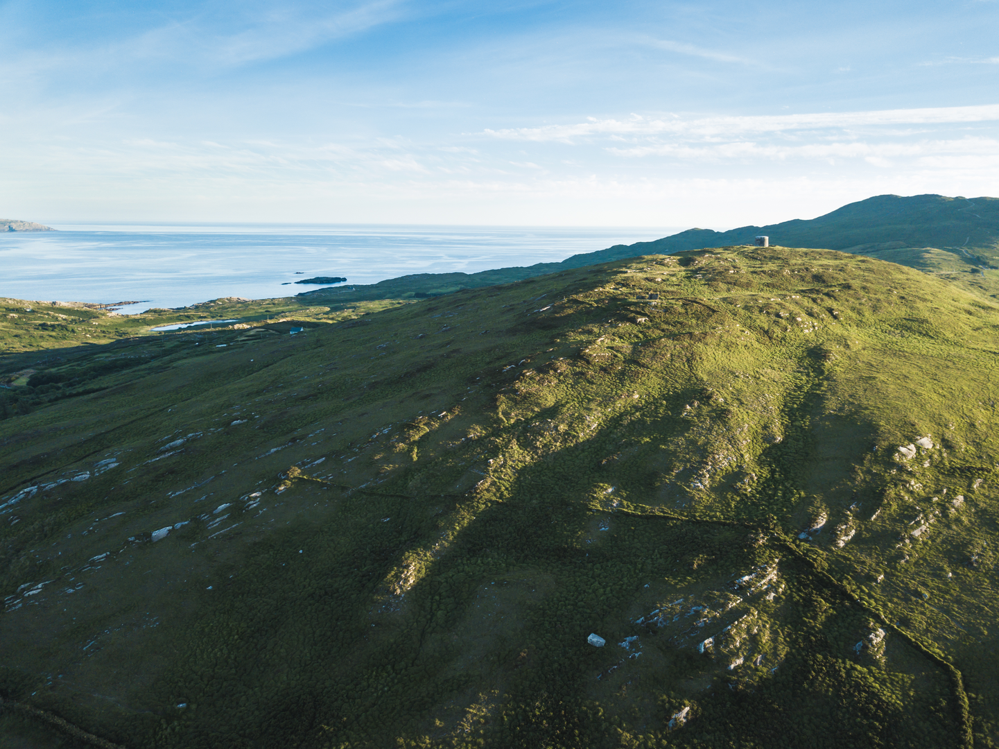 An image depicting the trail Bere Island - Ardnakinna - West Island Loop and its surrounding area.