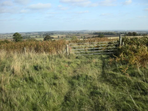 Weedon Bec to Little Everdon and Borough Hill Loop