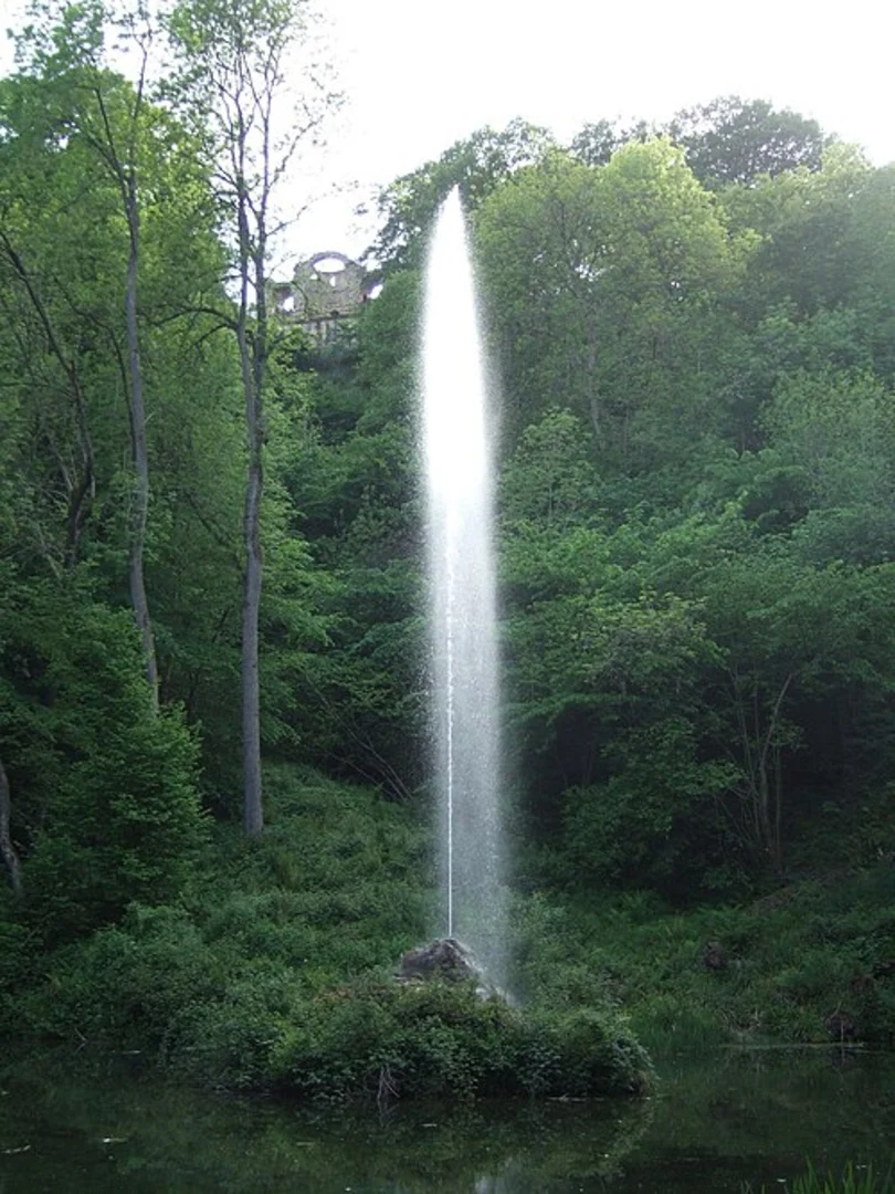 An image depicting the trail Rustic Temple, Mowbray Castle and Lover's Leap Loop and its surrounding area.