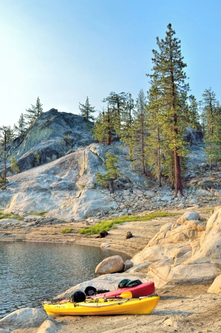 An image depicting the trail Crater Lake Trail and its surrounding area.