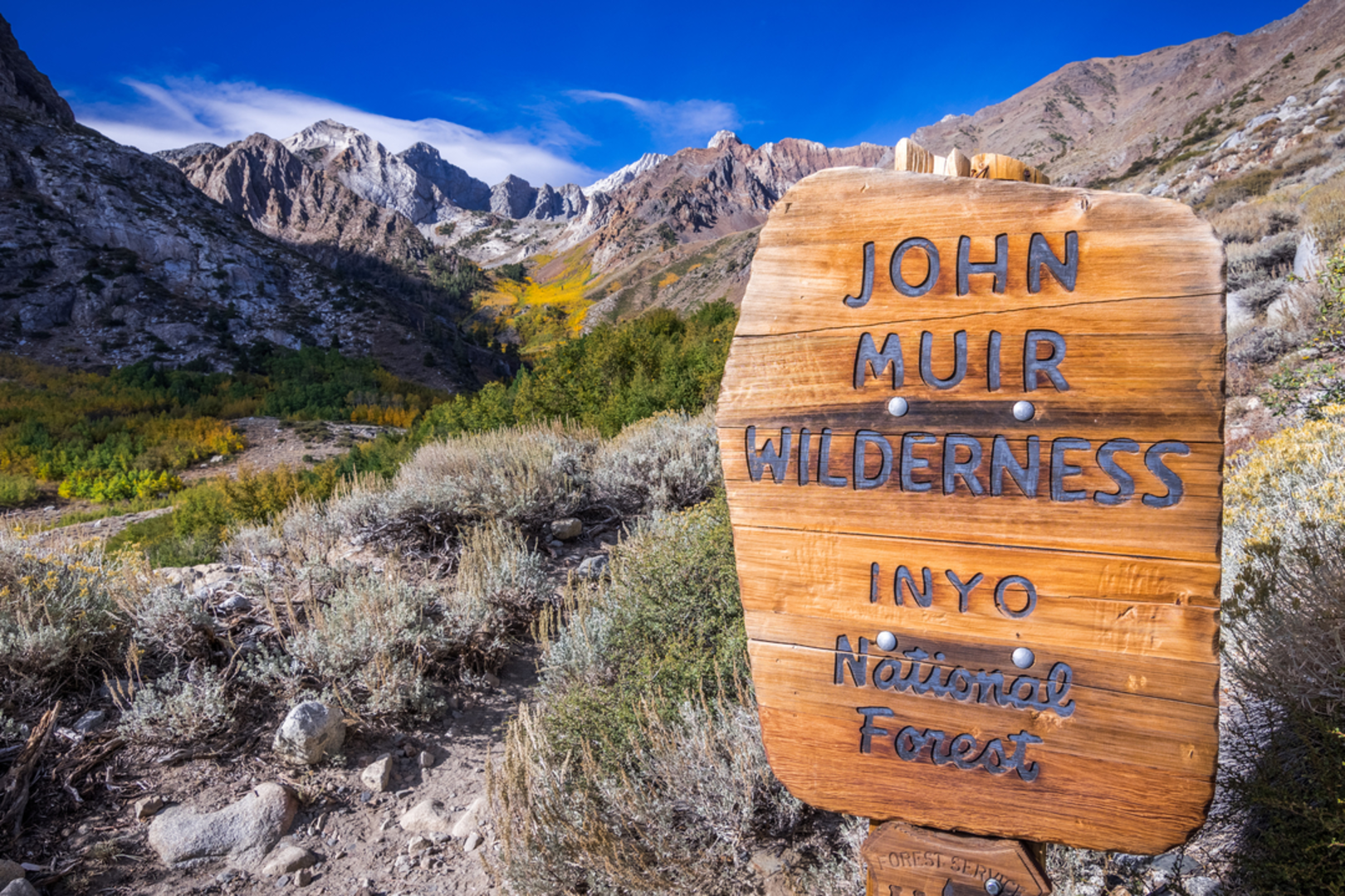 An image depicting the trail Geraldine Lakes via Statham Trail and its surrounding area.