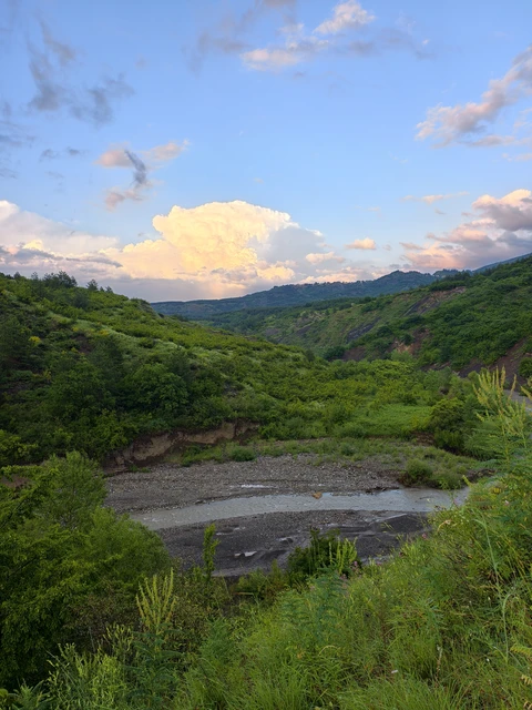 River Vere round route from Tskhneti