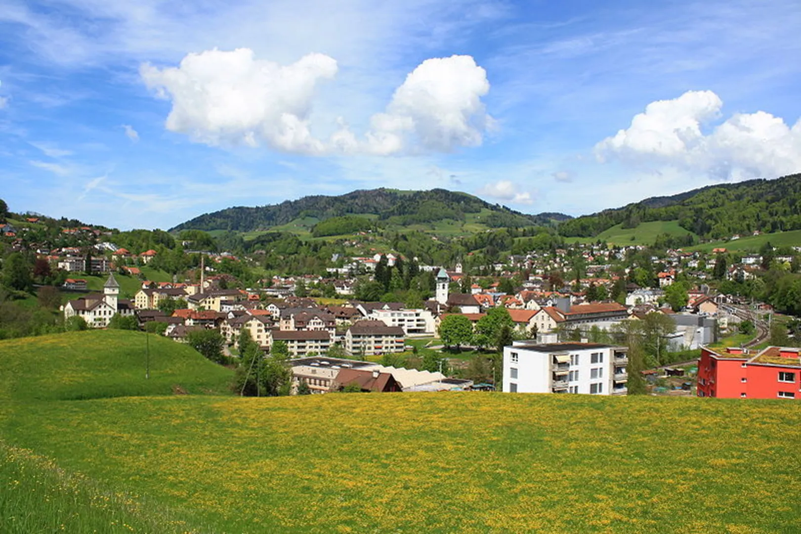 An image depicting the trail Wald to St Anton Loop and its surrounding area.