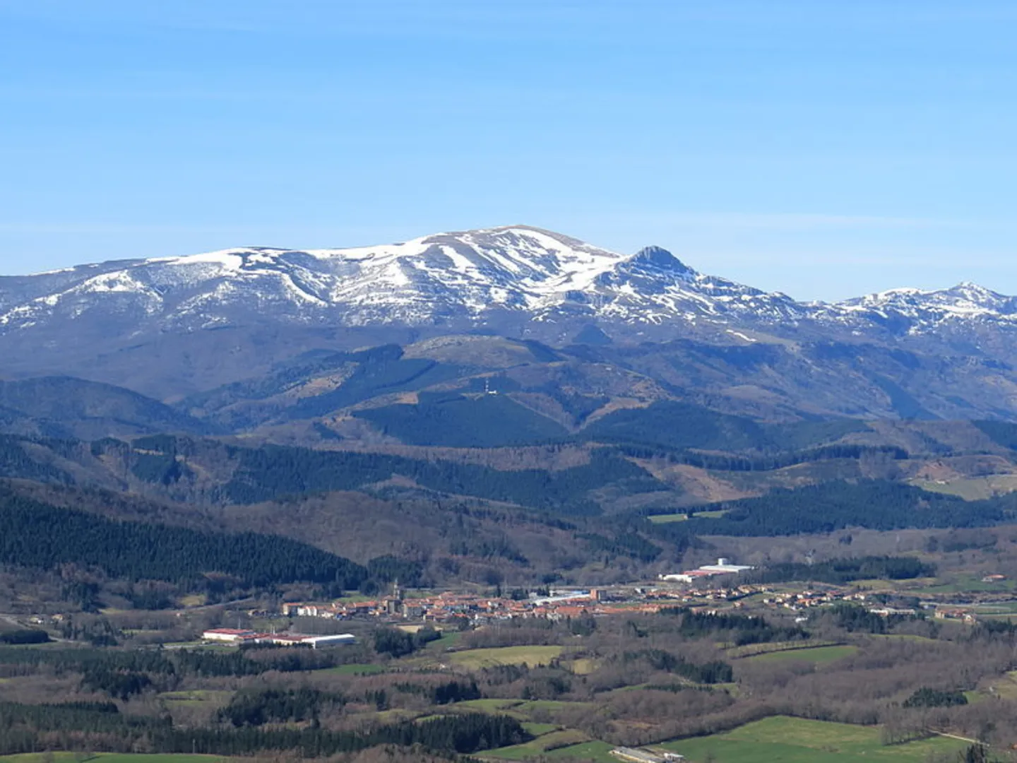 An image depicting the trail Otxandio Beech Forests PR BI 52 and its surrounding area.