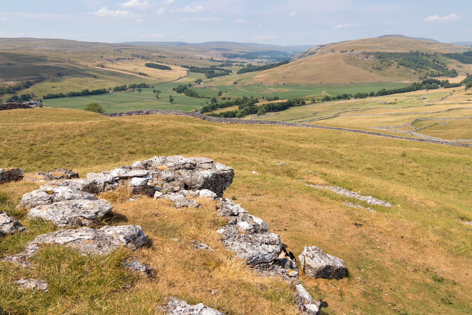 An image depicting the trail Grassington - Conistone Pie - Conistone Dib - Grass Wood and Ghaistrill's Strid and its surrounding area.