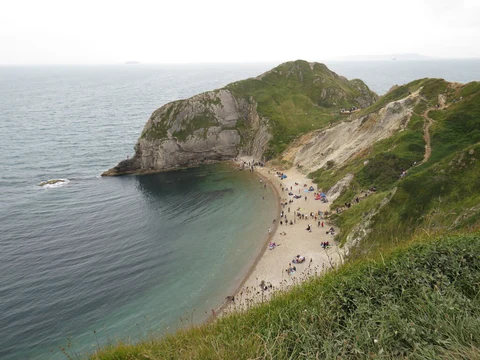 Boeleaze Cove, Bran Point and Man O'War Beach Walk