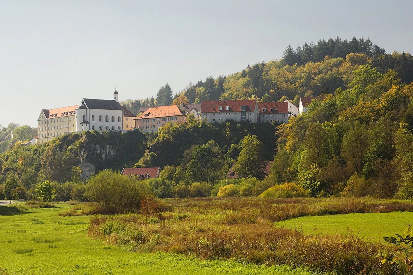 An image depicting the trail Mariaberg Wanderung and its surrounding area.