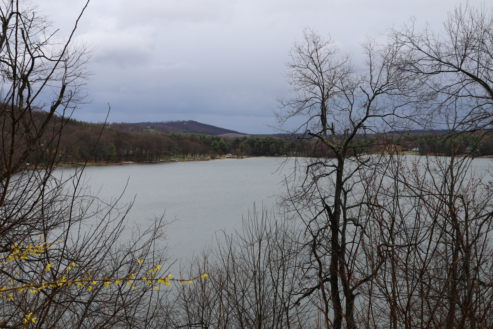 An image depicting the trail Deep Creek Lake via Meadow Mountain Trail and its surrounding area.