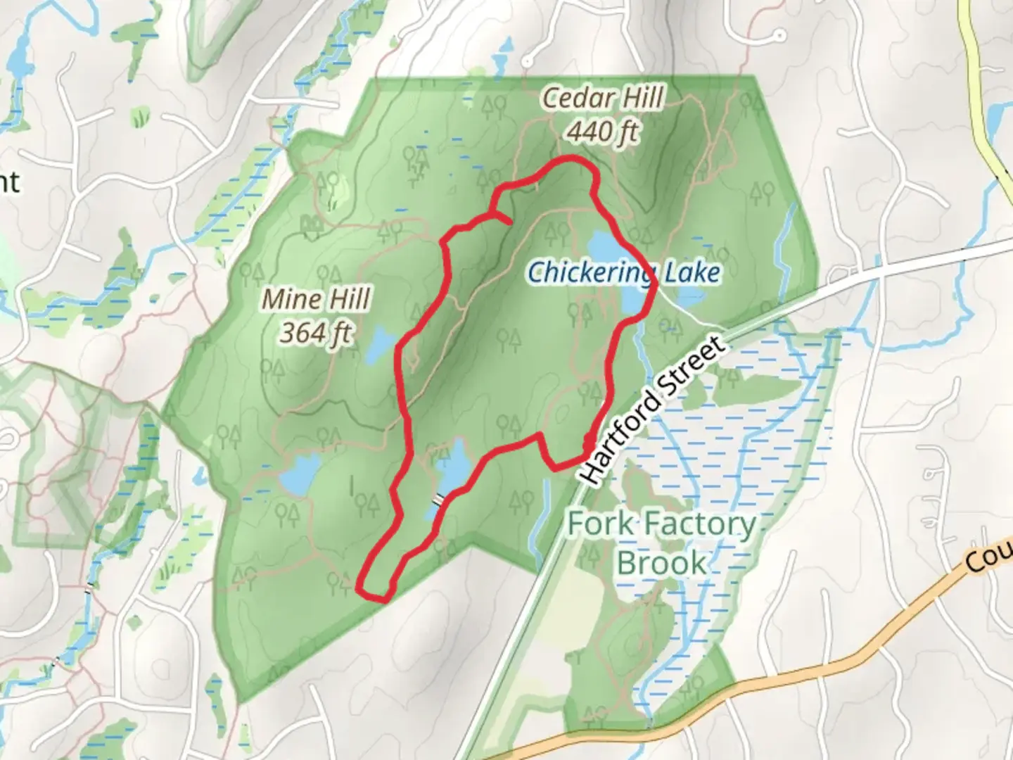 An image depicting the trail Echo Lake and Chickering Lake Loop Trail and its surrounding area.