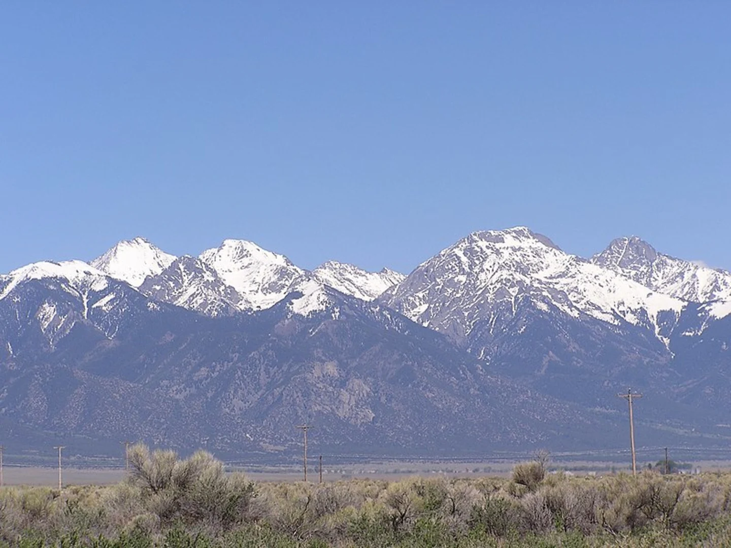 An image depicting the trail Horn Creek to Horn Lakes Trail and its surrounding area.