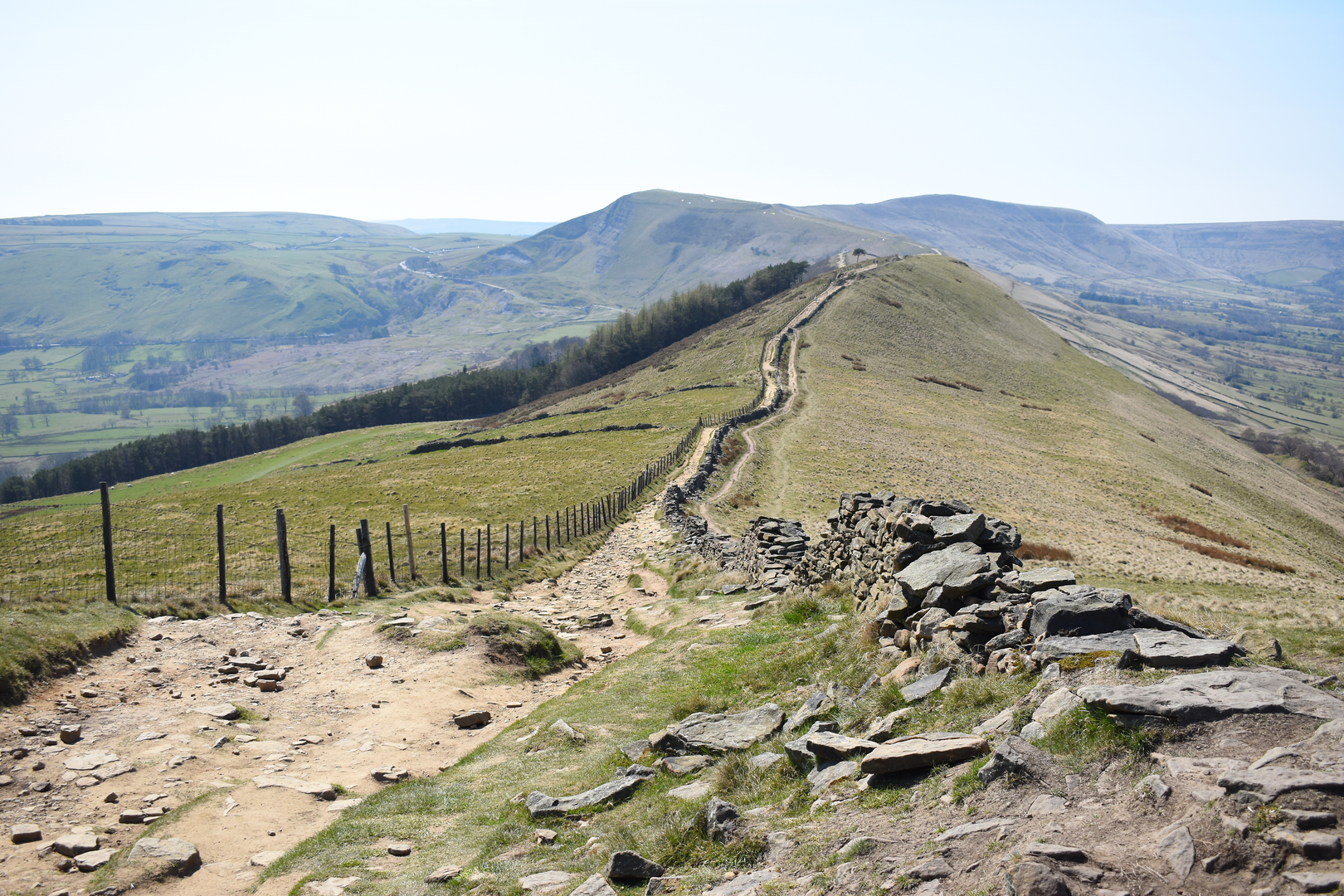 An image depicting the trail High Peak 60 miles Trail and its surrounding area.