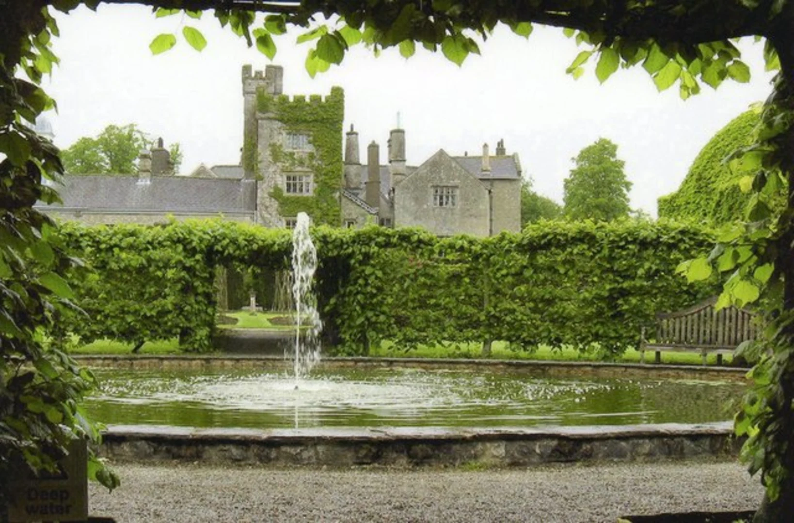 An image depicting the trail Heaves and Levens Village Loop via Sizergh Castle and its surrounding area.
