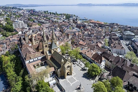 Sentier du Lac de Neuchâtel