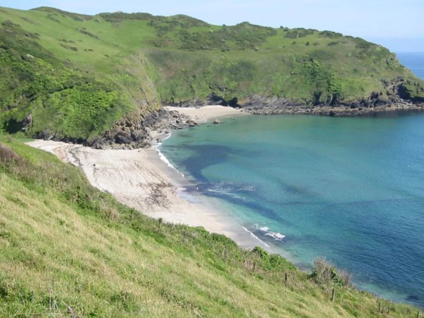 An image depicting the trail Lantic Bay Walk and its surrounding area.