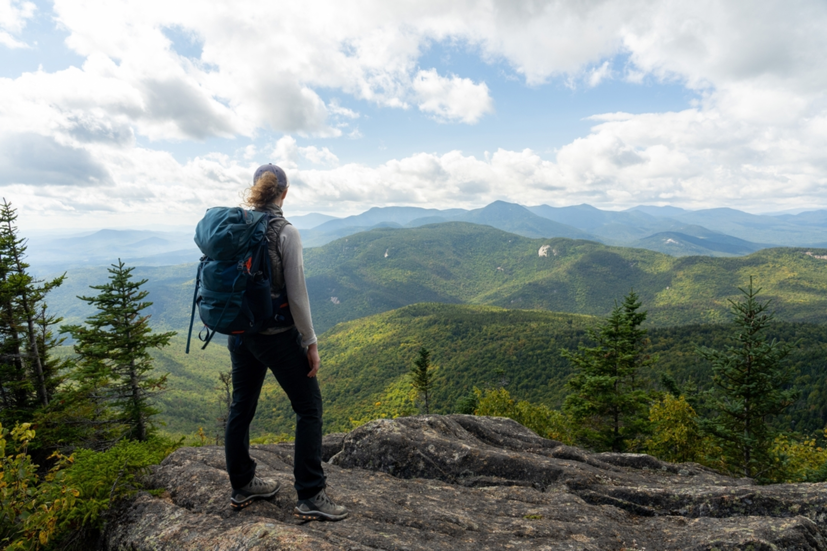 An image depicting the trail Mount Chocorua and Paugus Mill Loop Trail and its surrounding area.