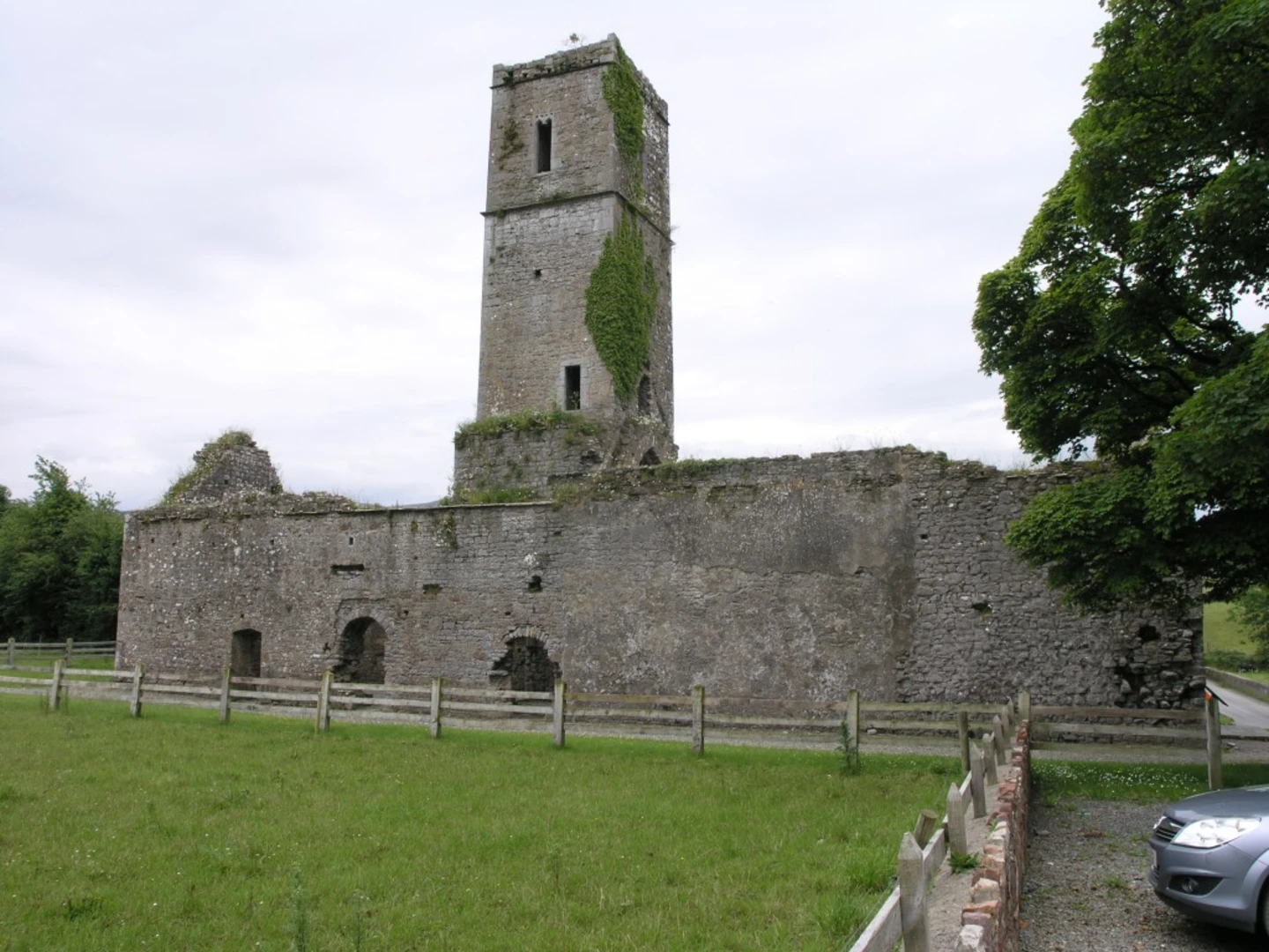 An image depicting the trail Ballyhoura Way - Moor Abbey Loop and its surrounding area.