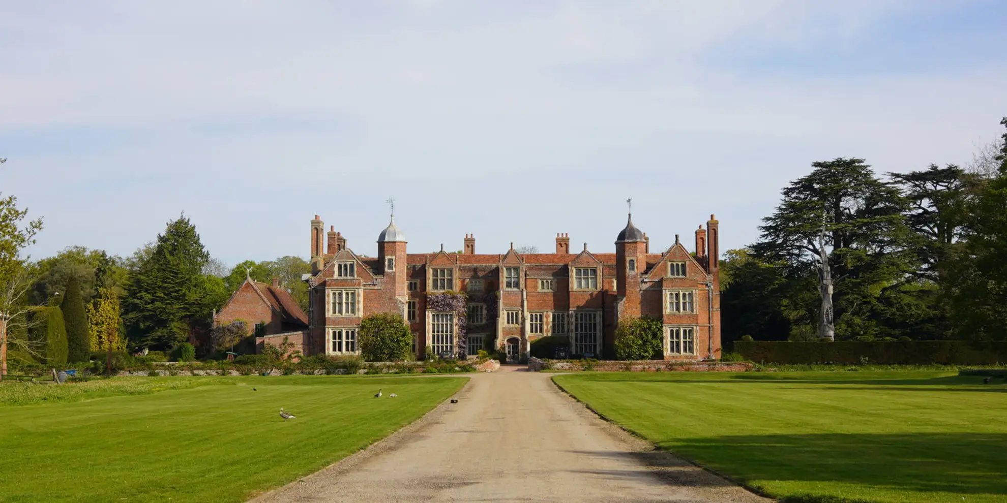 An image depicting the trail Lavenham from Long Melford and its surrounding area.