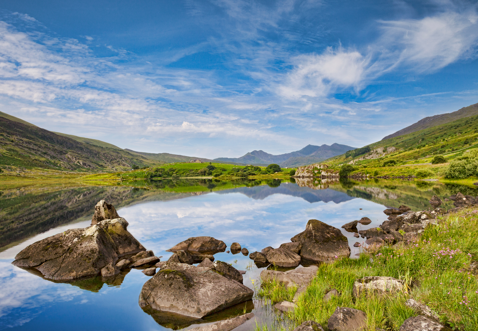 An image depicting the trail 24 hours Loop from Capel Curig and its surrounding area.