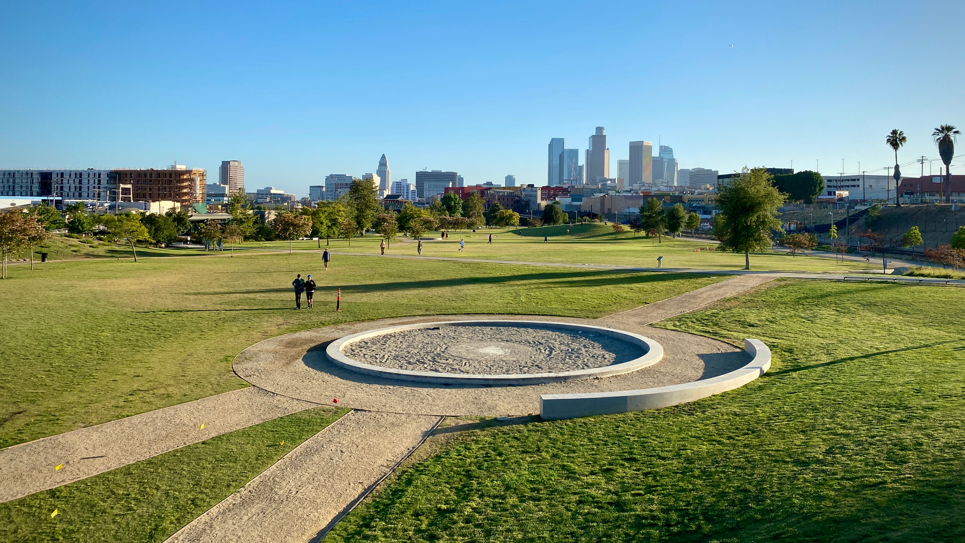 An image depicting the trail Los Angeles State Historic Park Loop and its surrounding area.