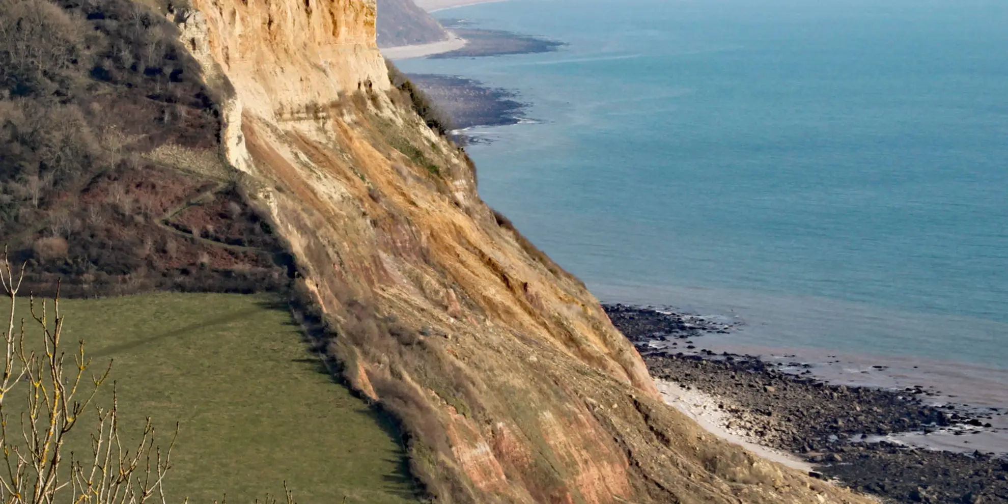 An image depicting the trail Sampling Salcombe Hill Walk and its surrounding area.