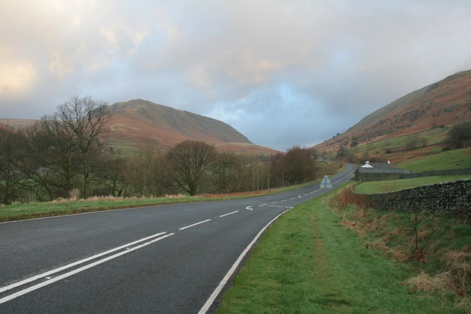 An image depicting the trail Steel Fell Hill and its surrounding area.