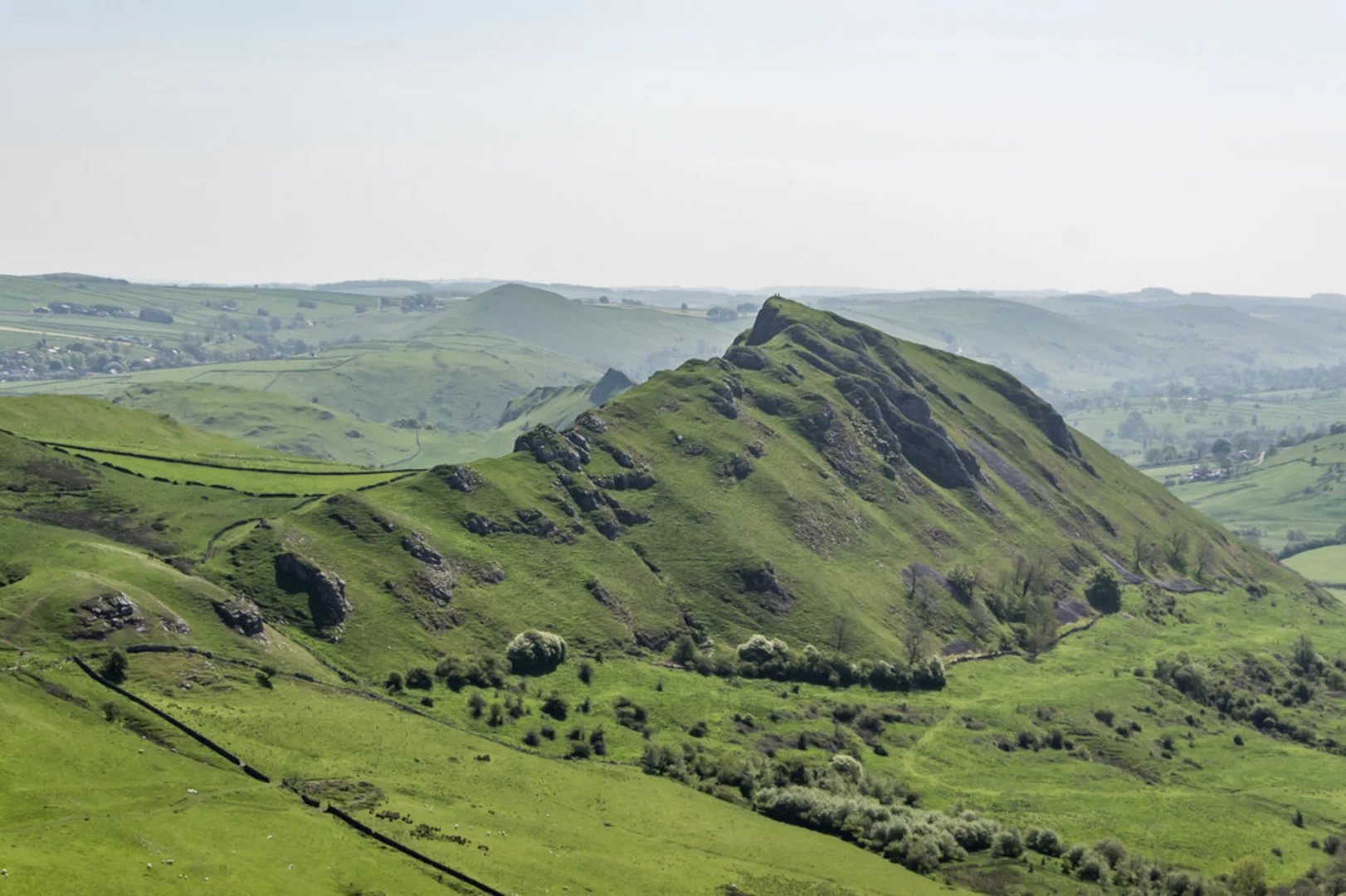 An image depicting the trail Parkhouse Hill and Chrome Hill Loop and its surrounding area.