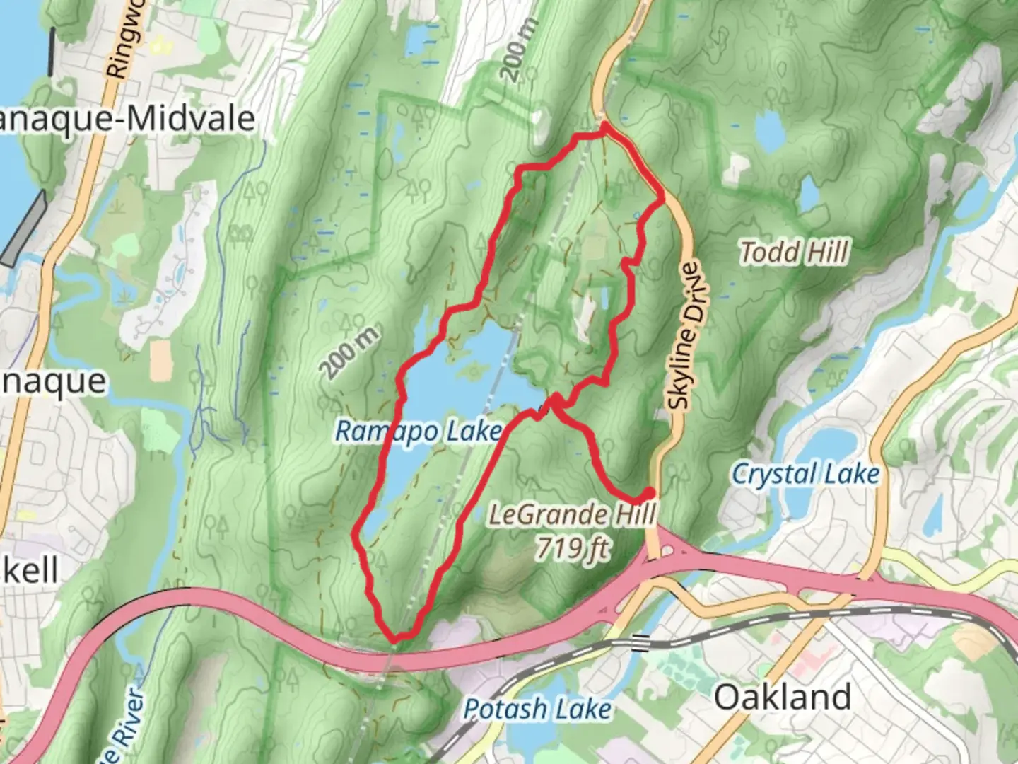 An image depicting the trail Hoeferlin Memorial, Castle and Ramapo Lake Loop Trail and its surrounding area.