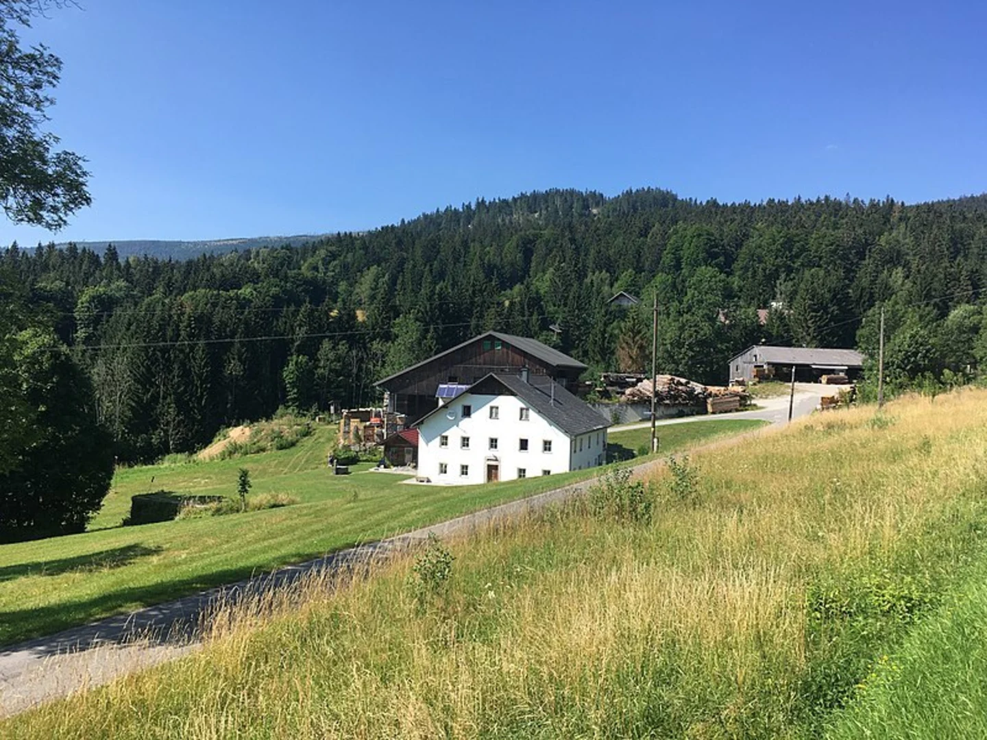 An image depicting the trail Jagaspitzweg and its surrounding area.