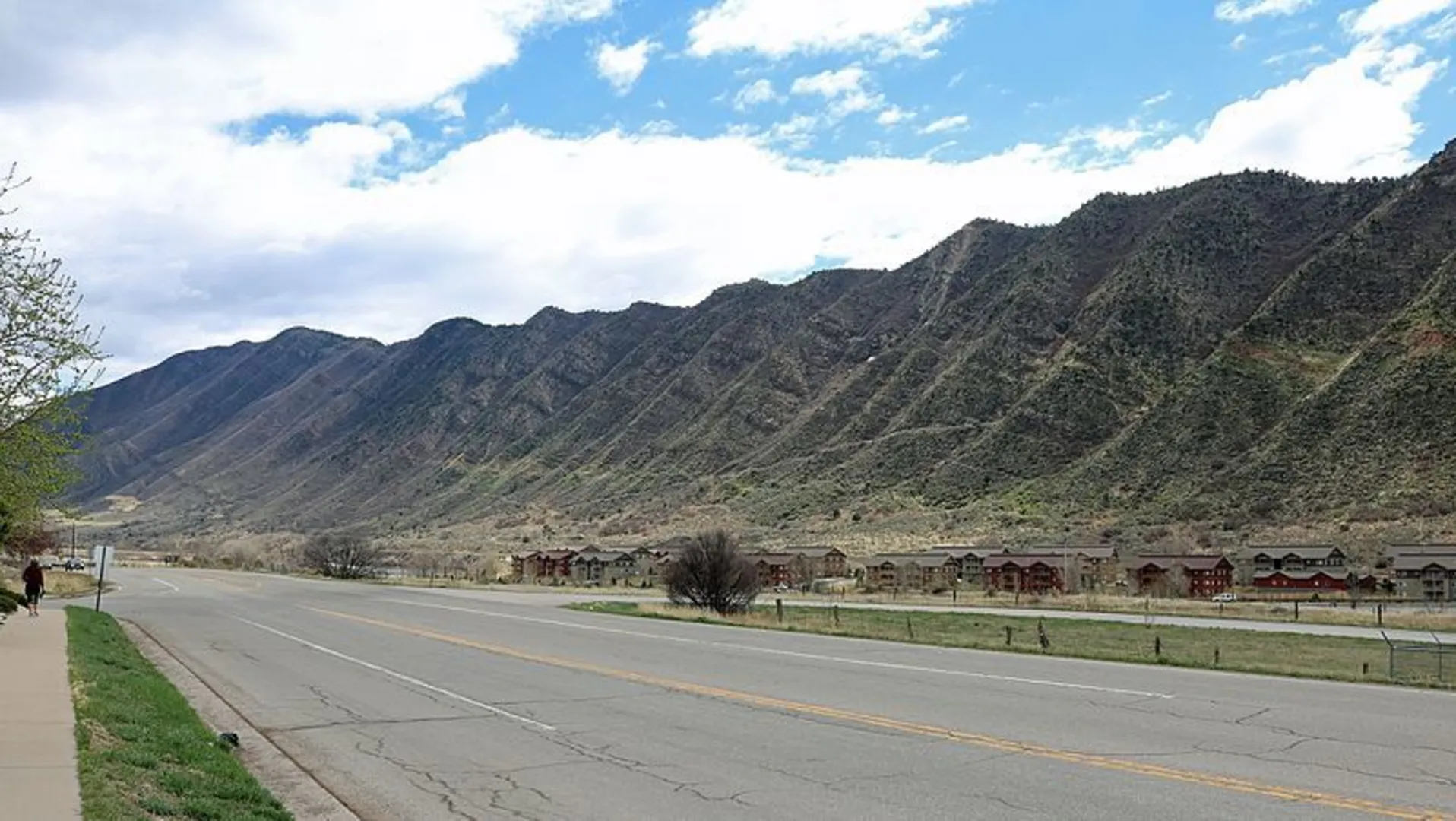 An image depicting the trail West Miller Creek Trail and its surrounding area.