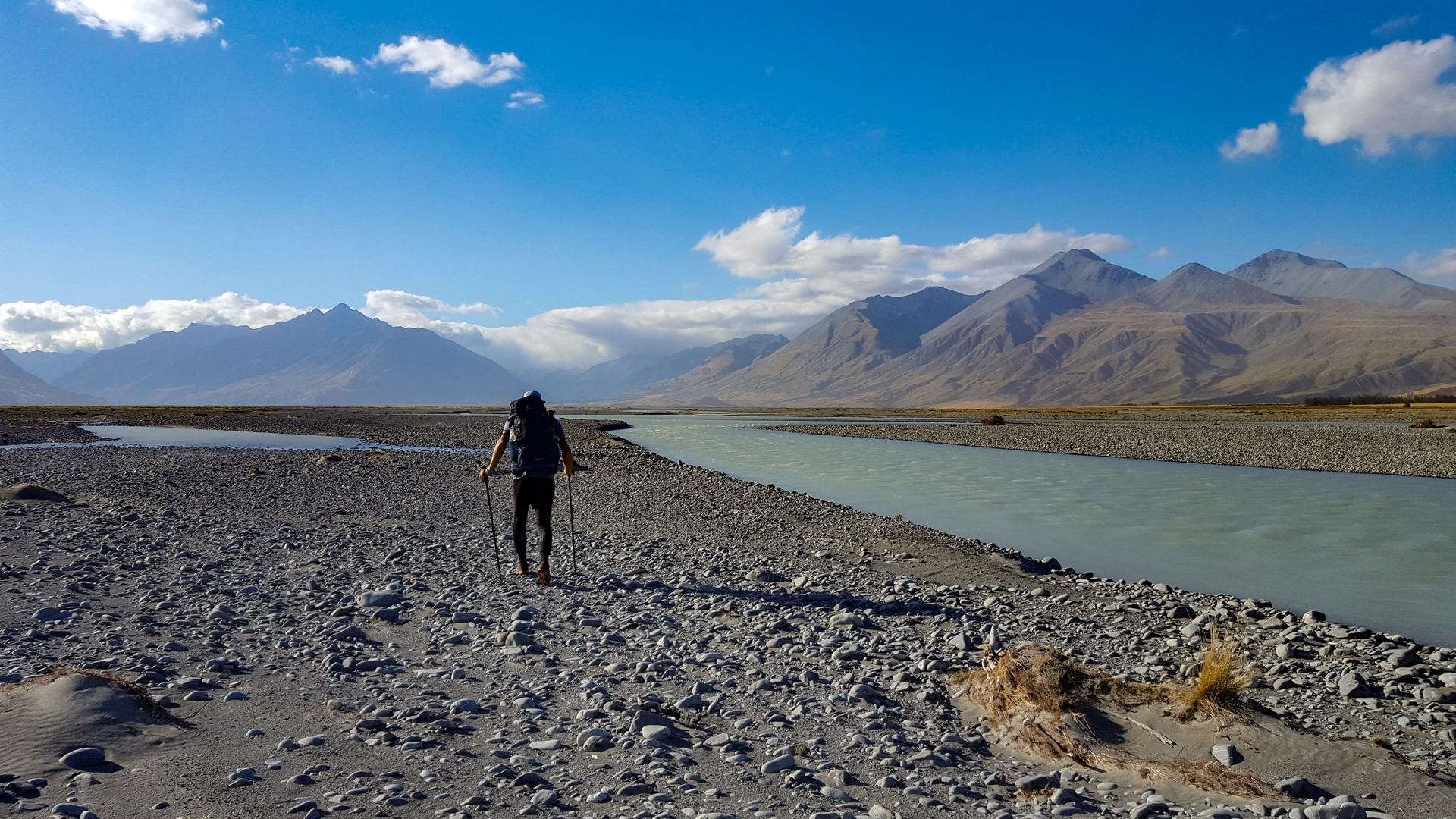 An image depicting the trail Te Araroa Trail and its surrounding area.