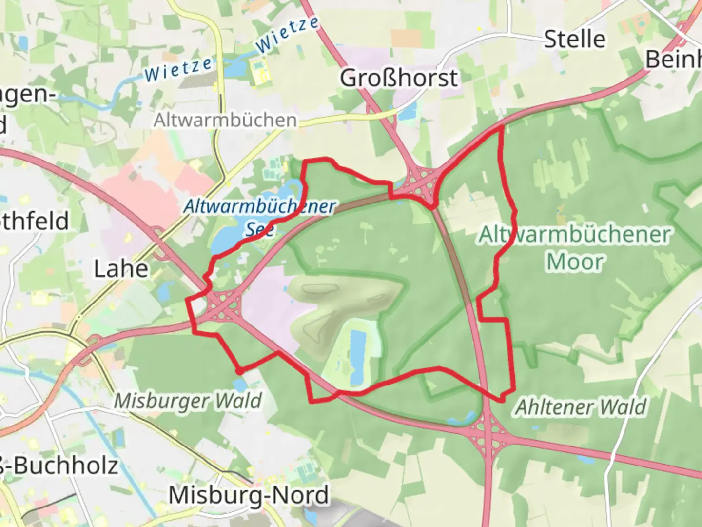 An image depicting the trail Altwarmbuchener Moor Loop and its surrounding area.